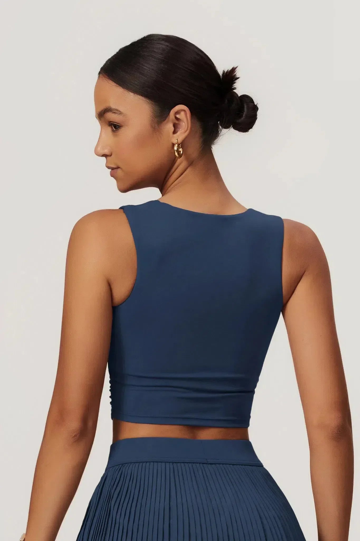 Abriana – Square neckline – Sleek fit top