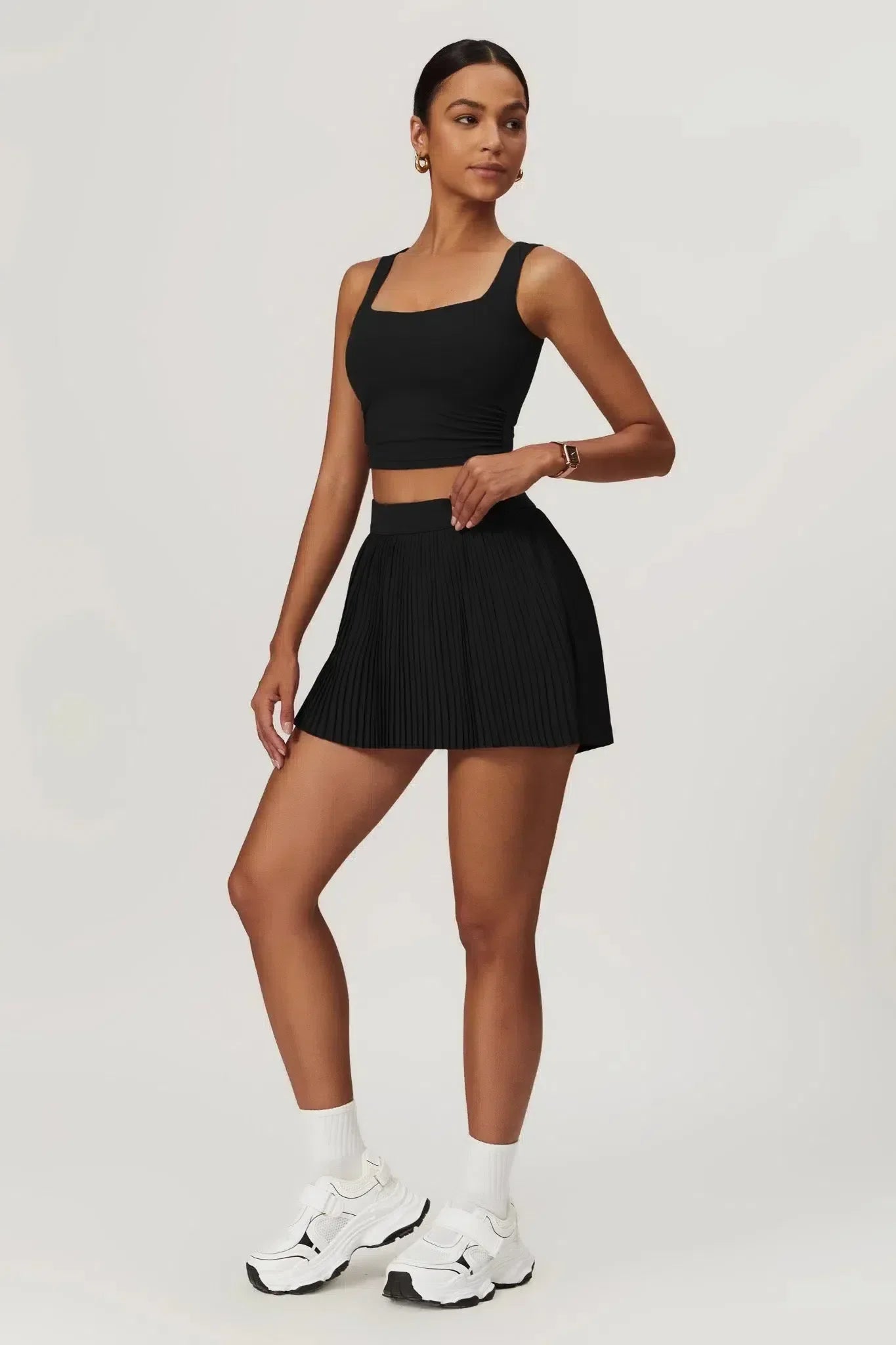 Abriana – Square neckline – Sleek fit top