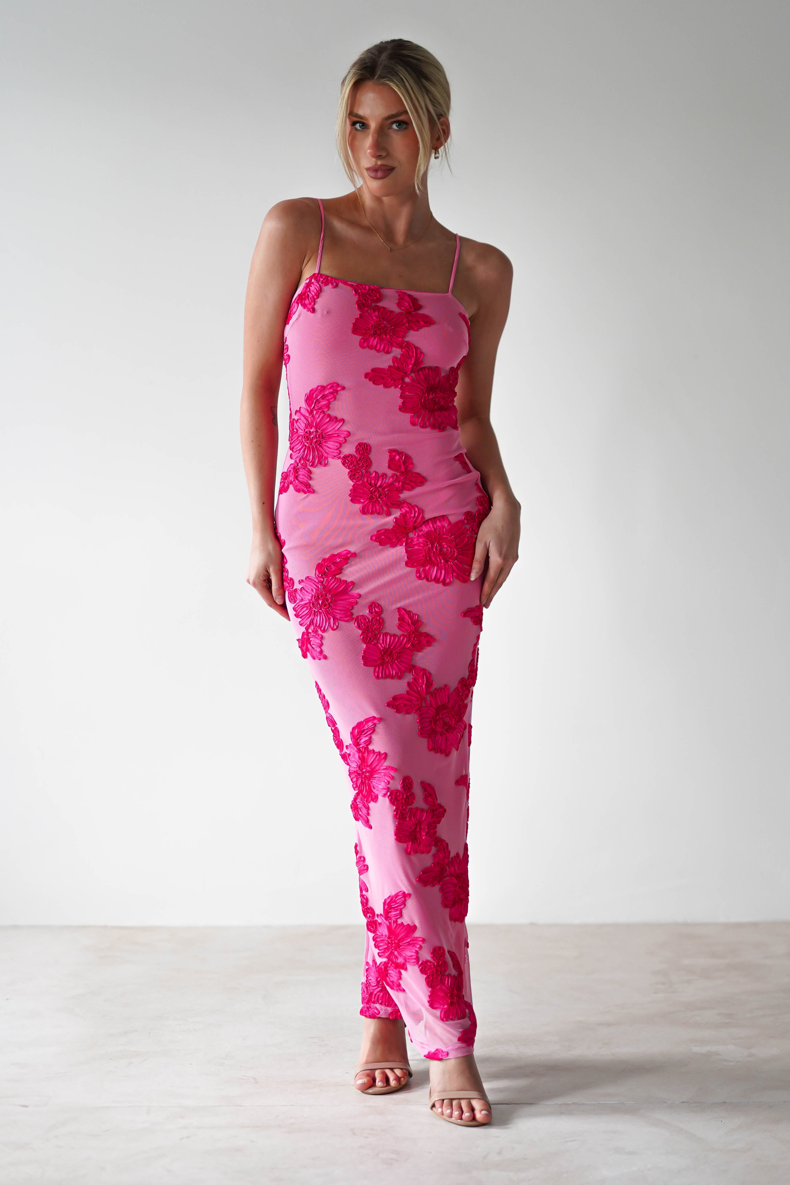 Adorelle – Soft bloom – Floral mesh maxi dress