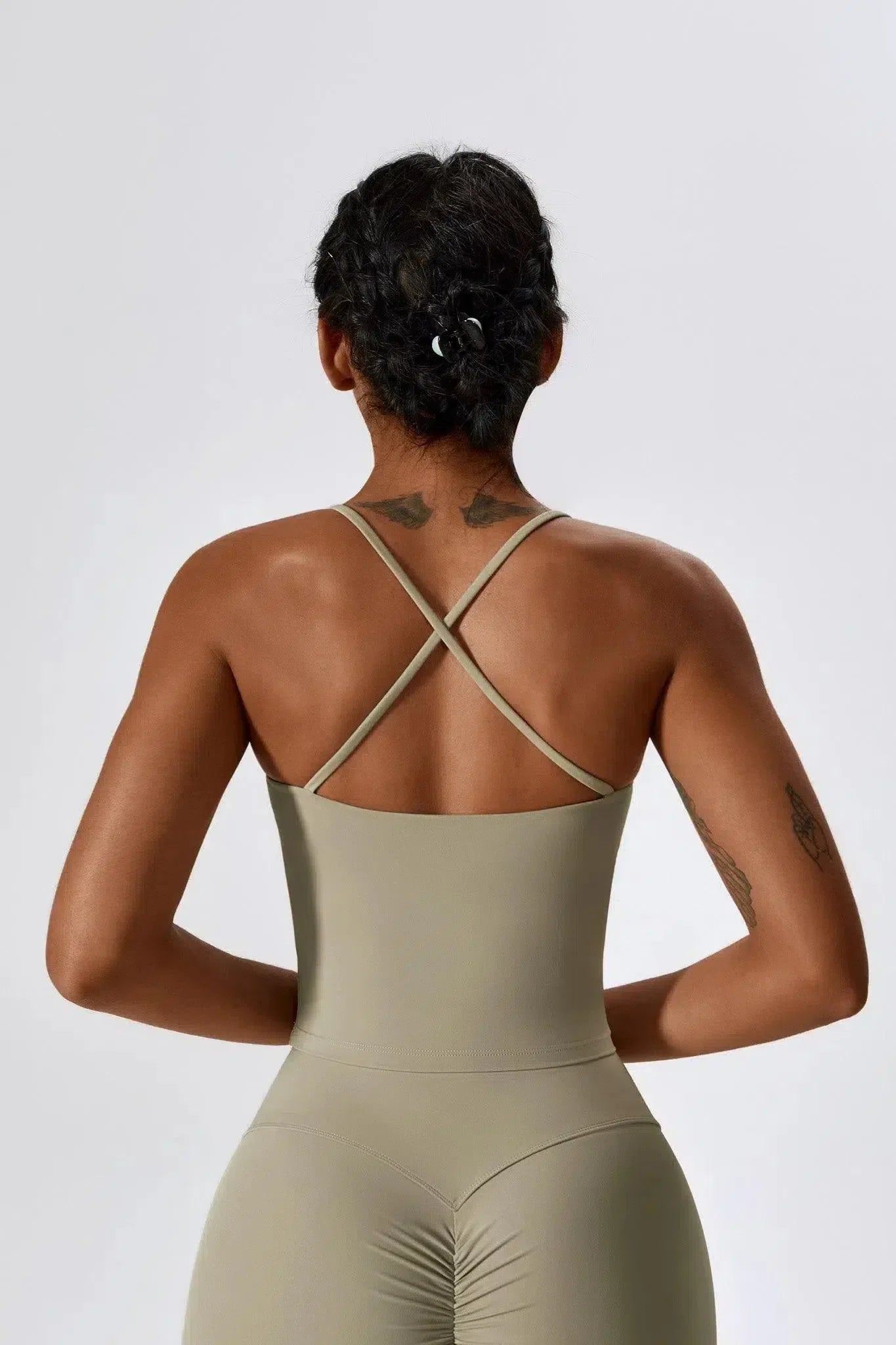 Amihan – Scoop neckline – Gymwear top