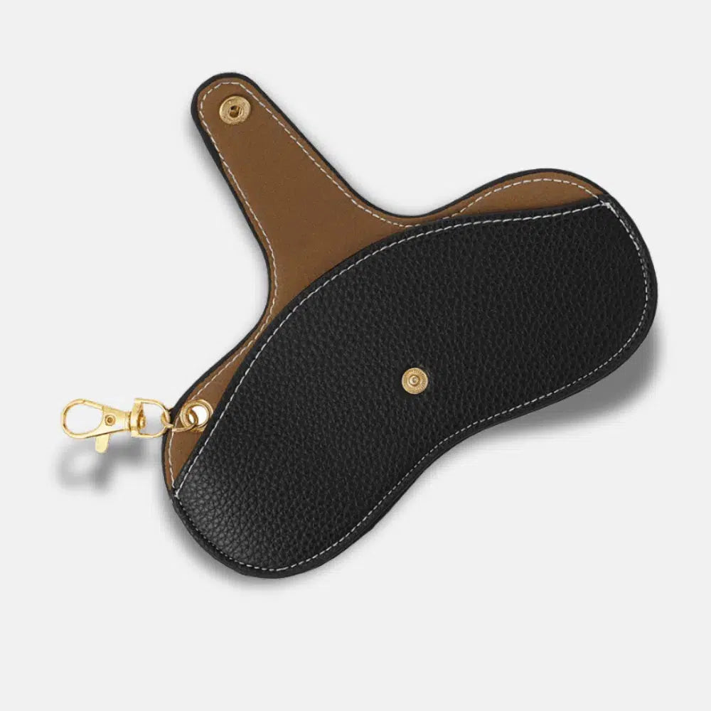 Case – Sleek compact design – Bag charm