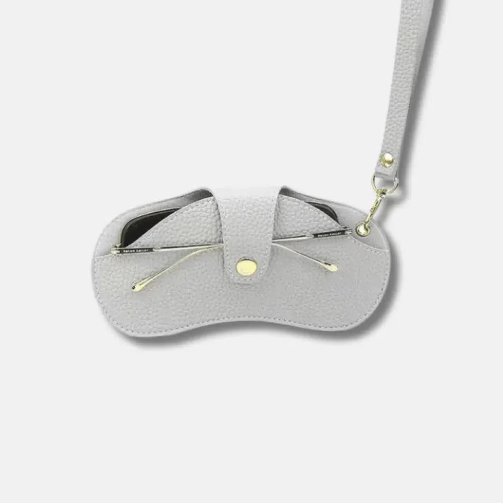 Case – Sleek compact design – Bag charm