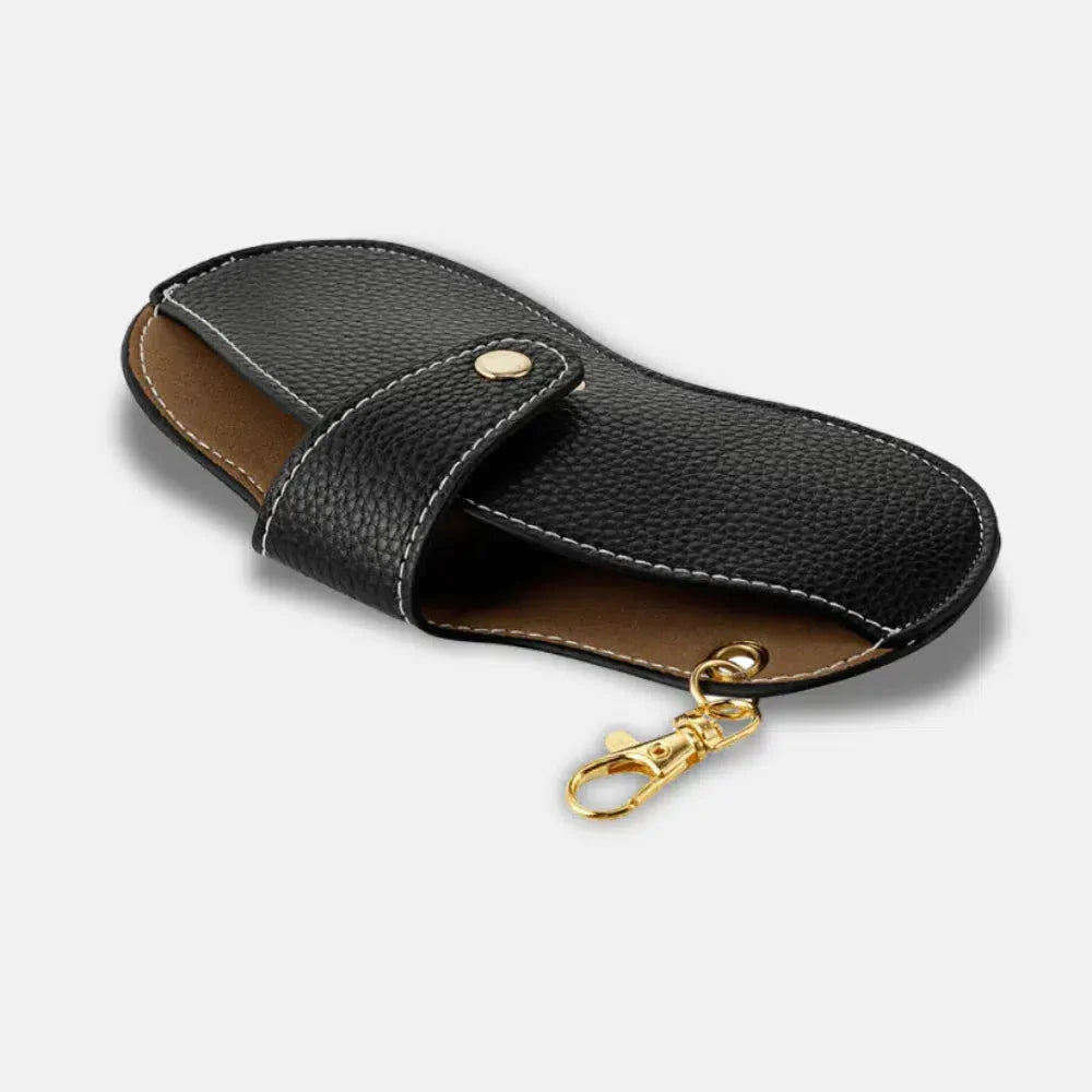 Case – Sleek compact design – Bag charm