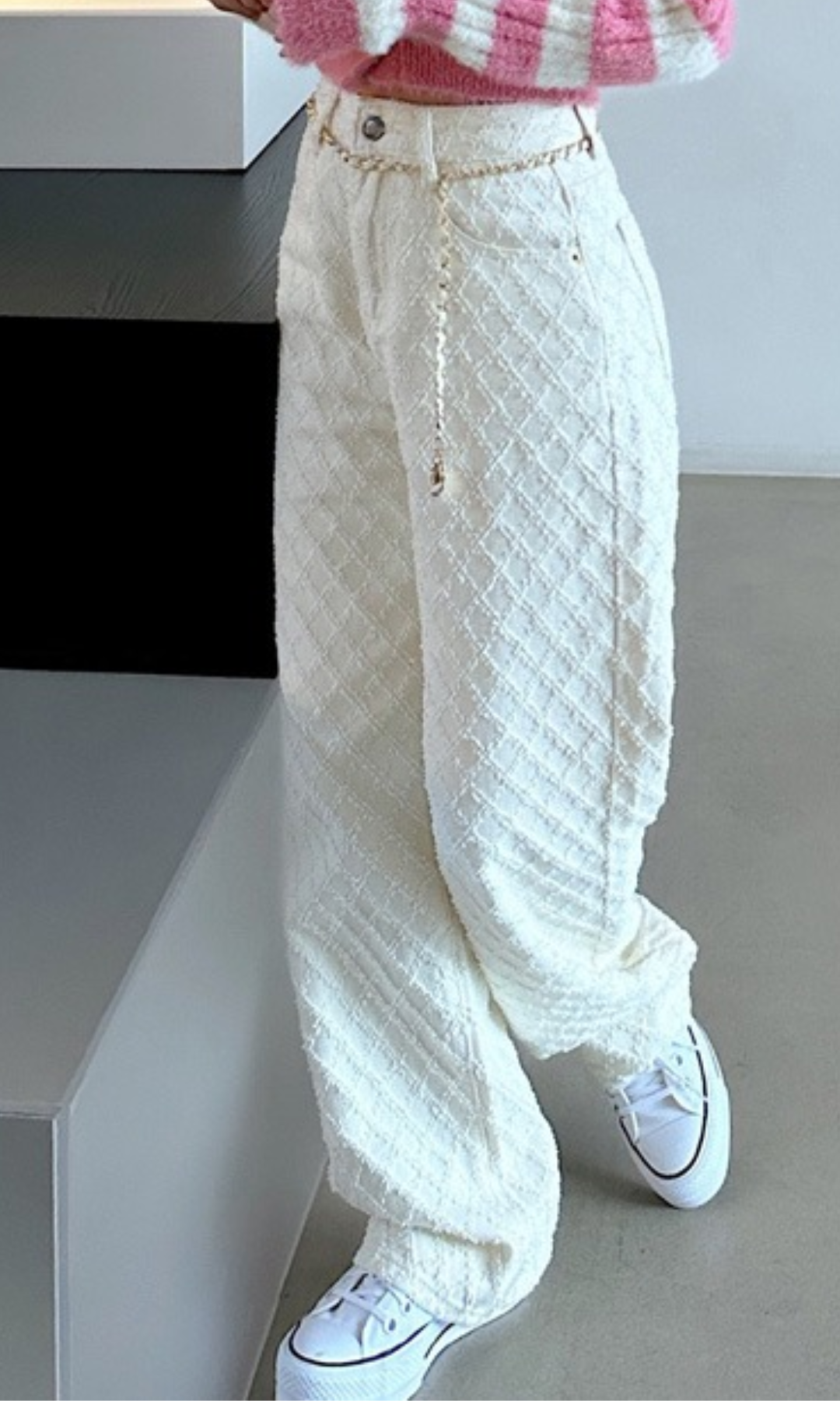 Cerelline – Textured lattice weave – Wide leg trousers