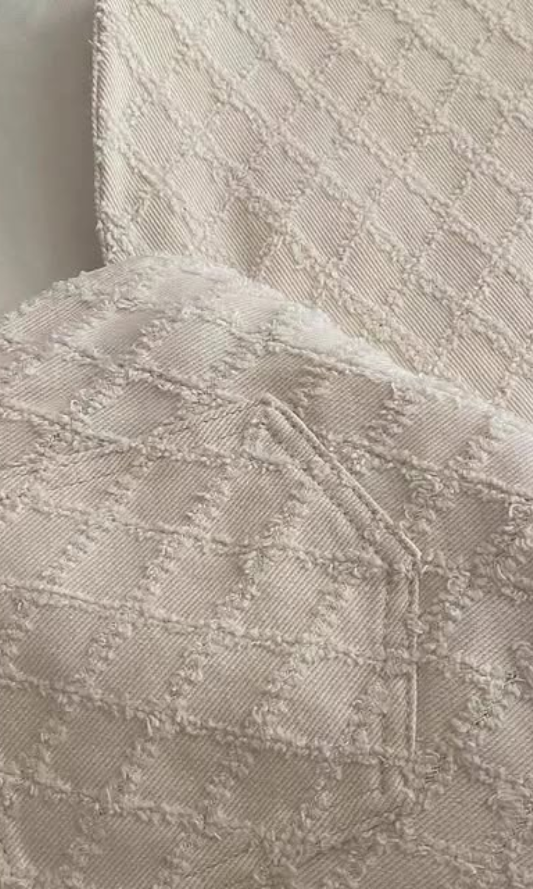 Cerelline – Textured lattice weave – Wide leg trousers