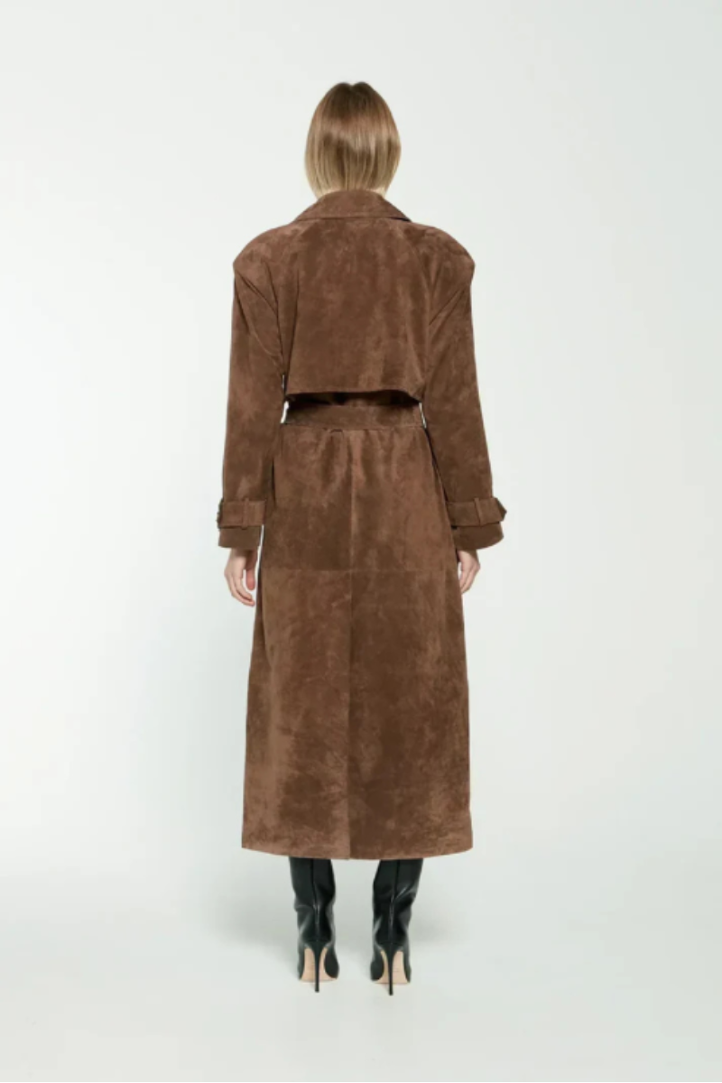 Emilienne – Suede elegance – Trench coat