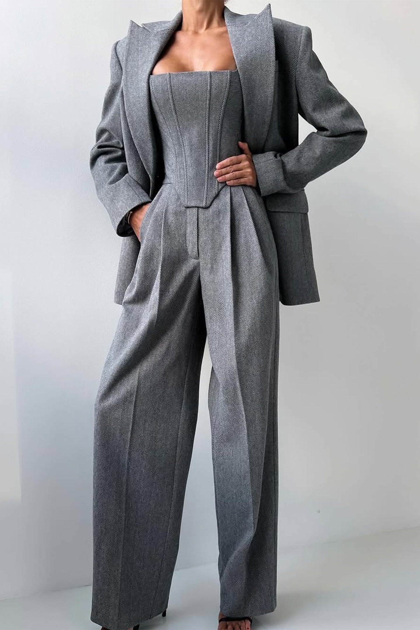 Georgia – Power refined – Blazer set