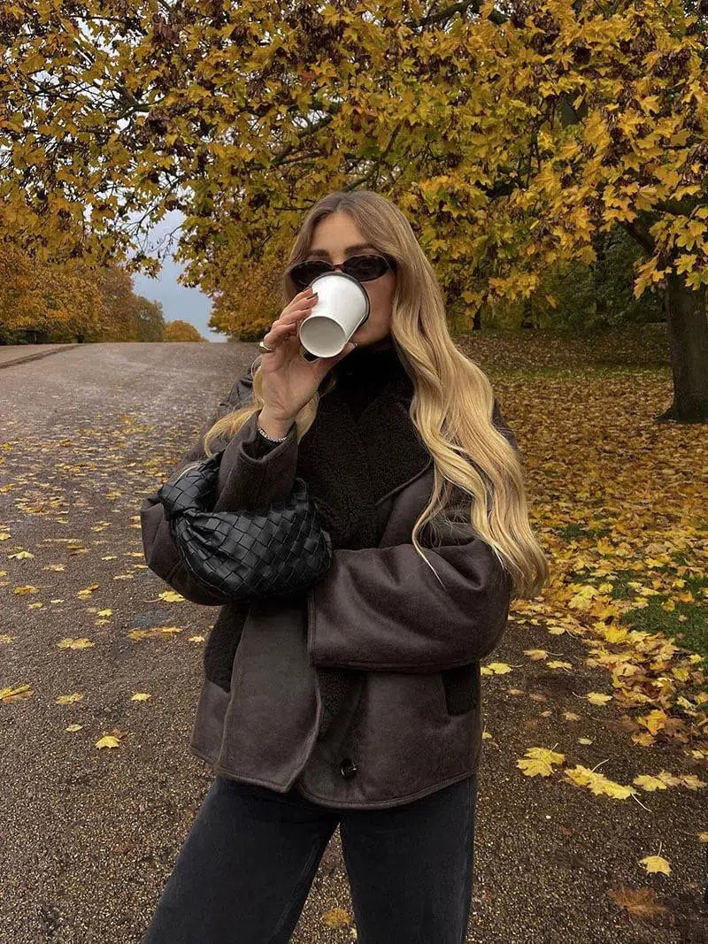 Ginevra – Classic button details – Faux leather jacket