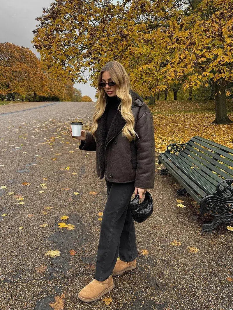 Ginevra – Classic button details – Faux leather jacket