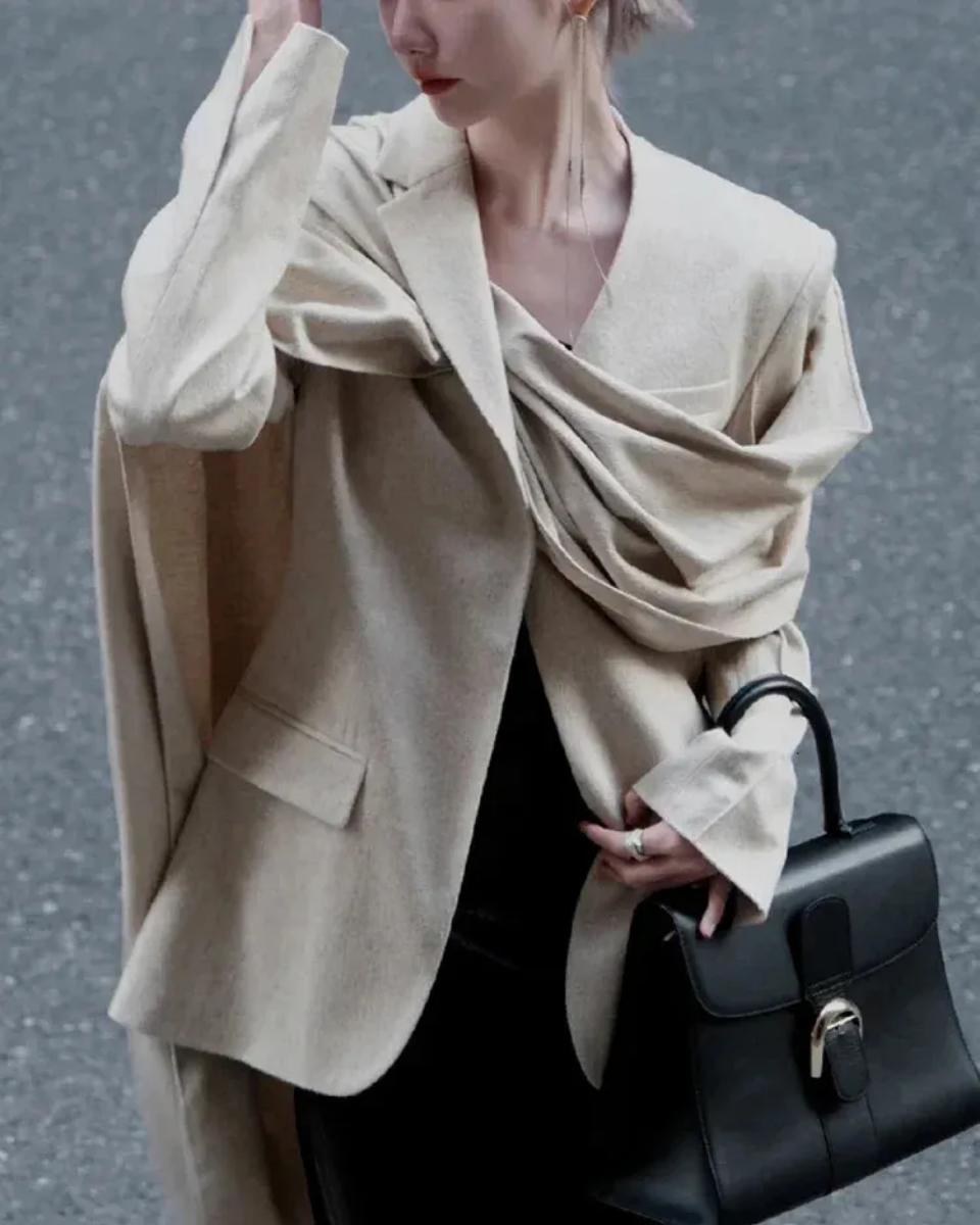 Iside – Asymmetrical collar – Scarf blazer