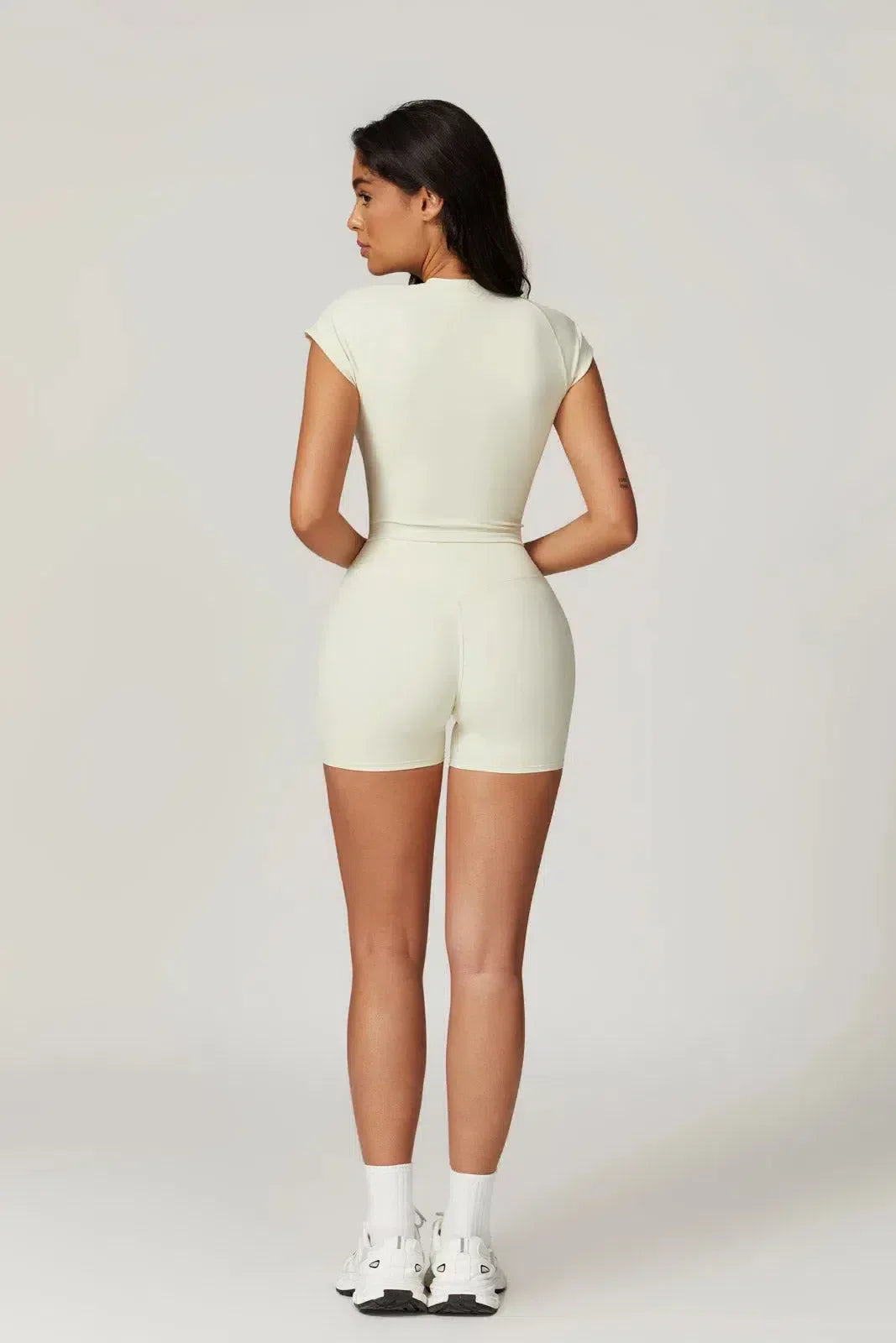 Kaimana – Cropped fit – Top & shorts set