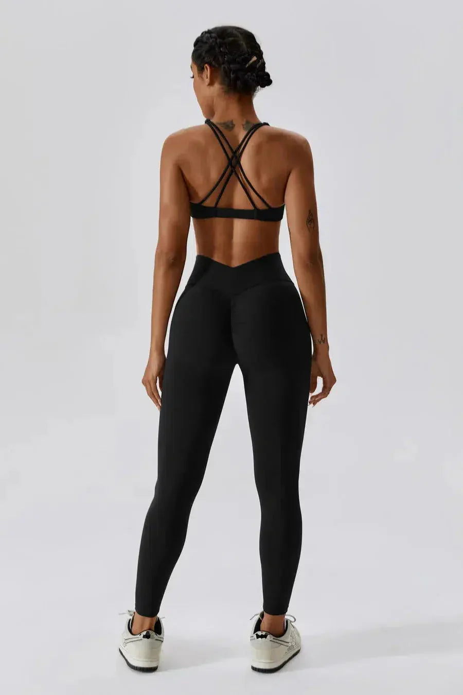 Lorelei – Crossback straps – Sculpting sports bra