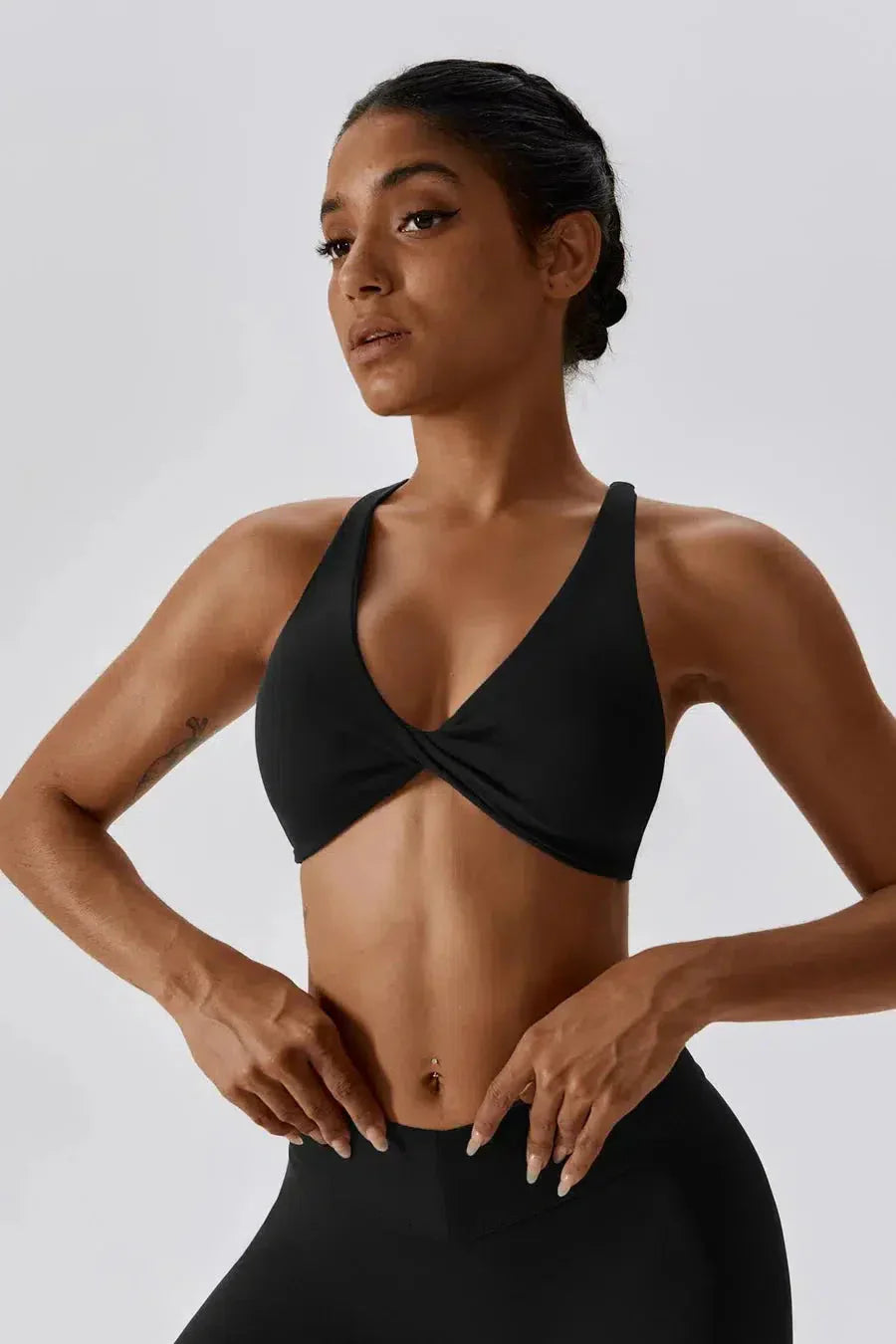 Lorelei – Crossback straps – Sculpting sports bra