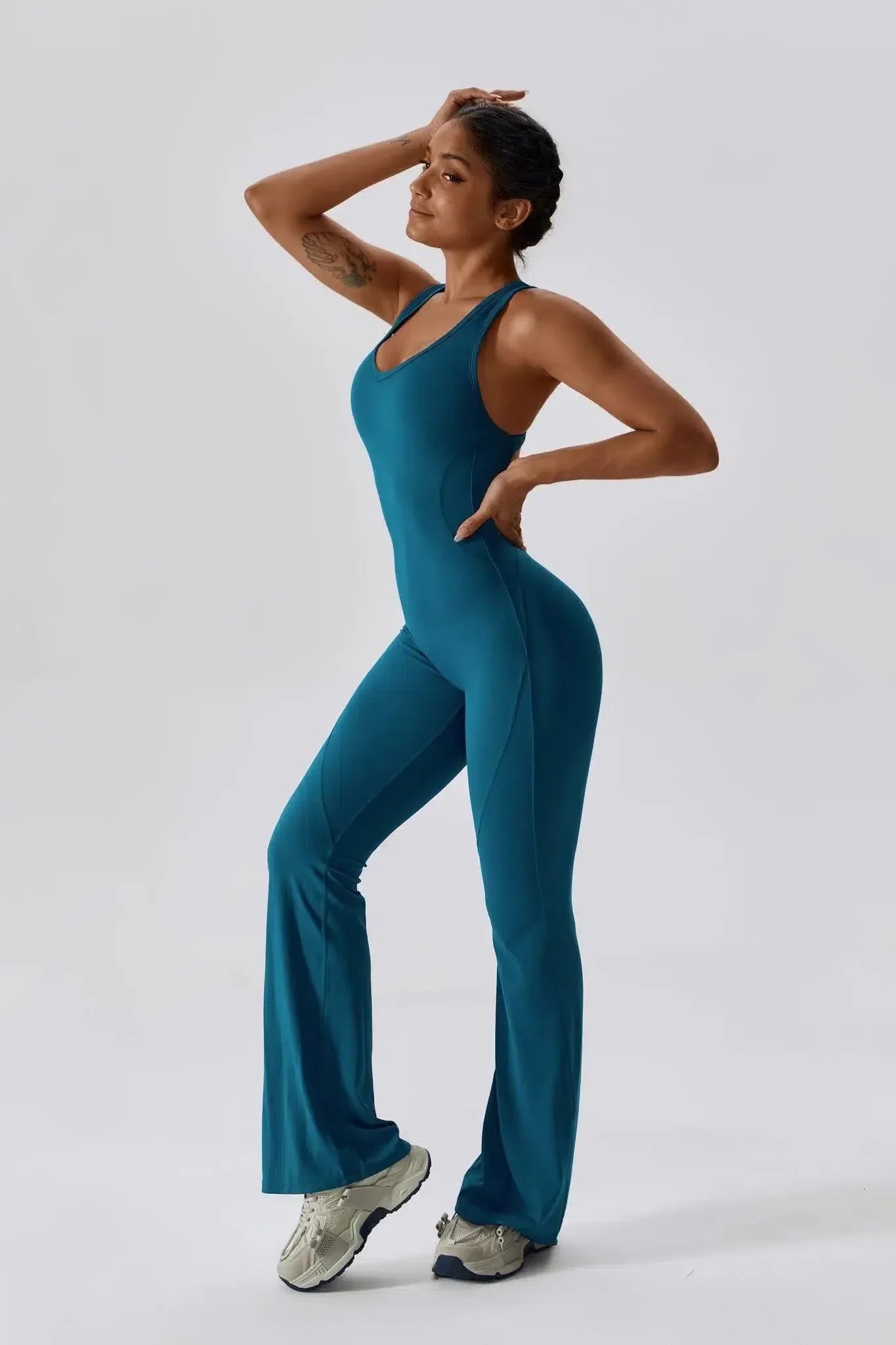 Noelia – Open-back design – Form-fitting jumpsuit