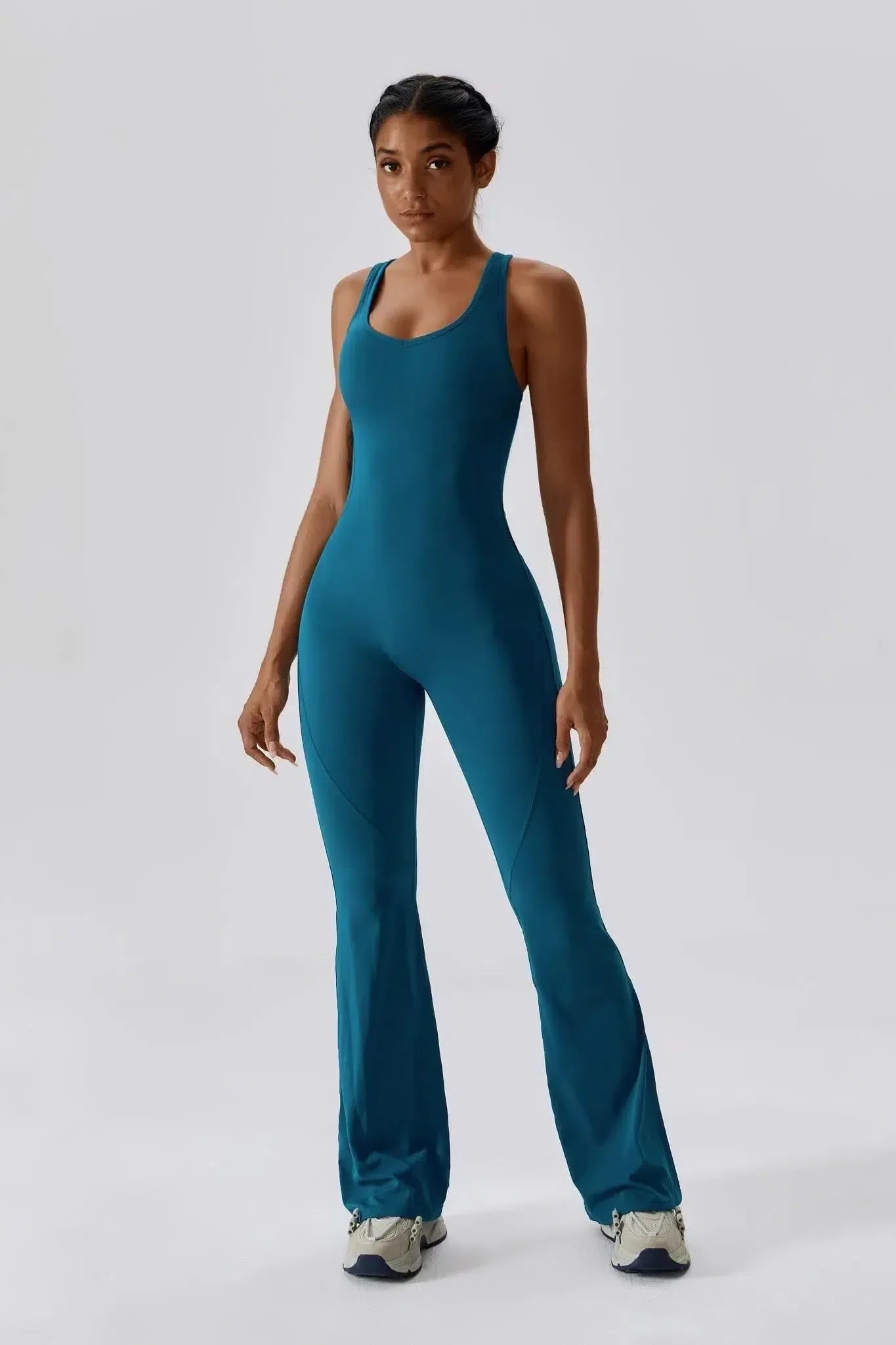 Noelia – Open-back design – Form-fitting jumpsuit