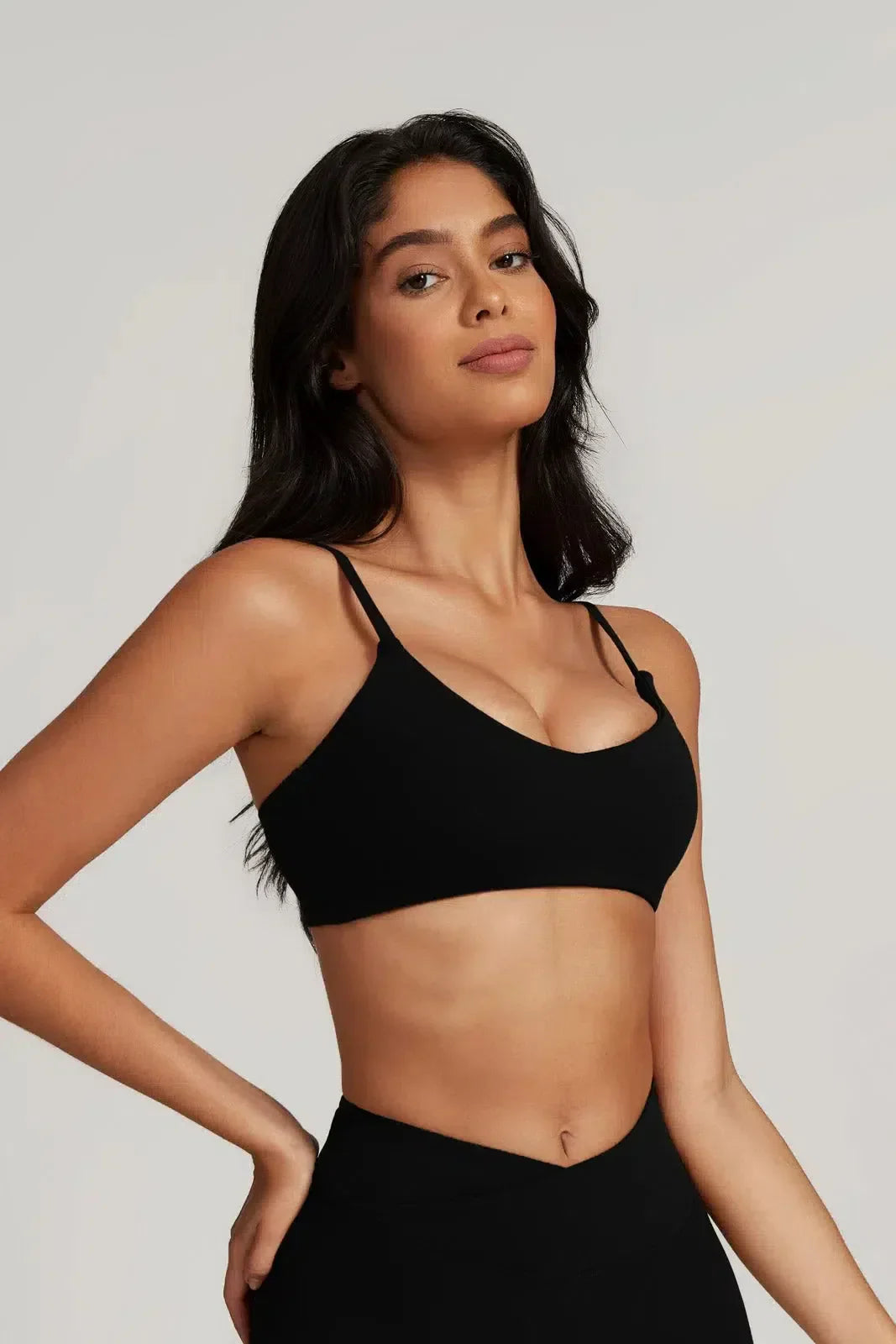 Palmira – U-neckline – Sports bra & flared leggings set