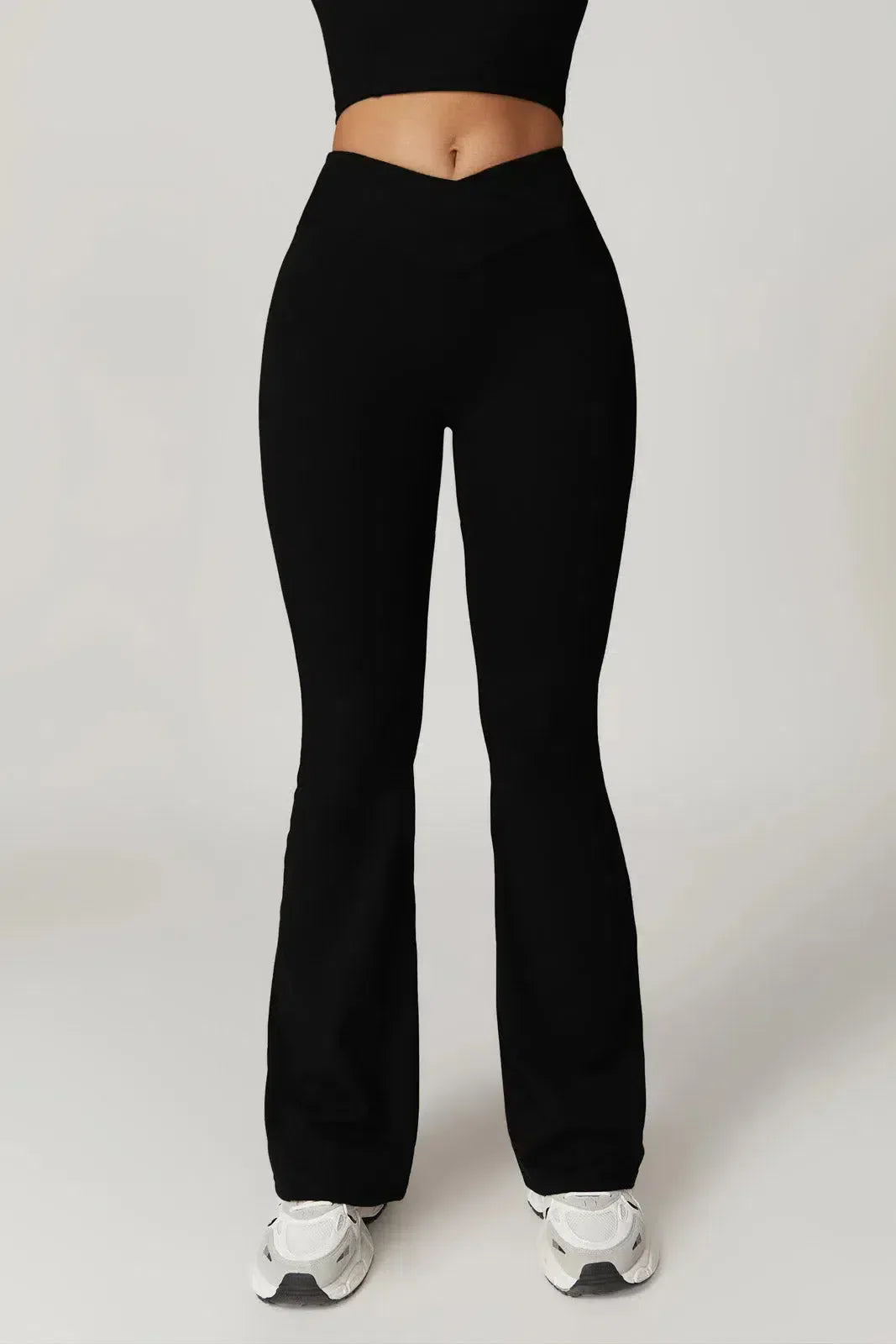 Palmira – U-neckline – Sports bra & flared leggings set