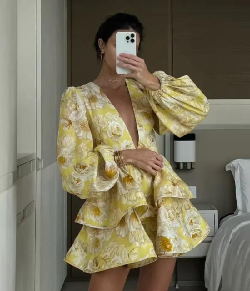 Soléanna – Baroque print – Tiered mini dress